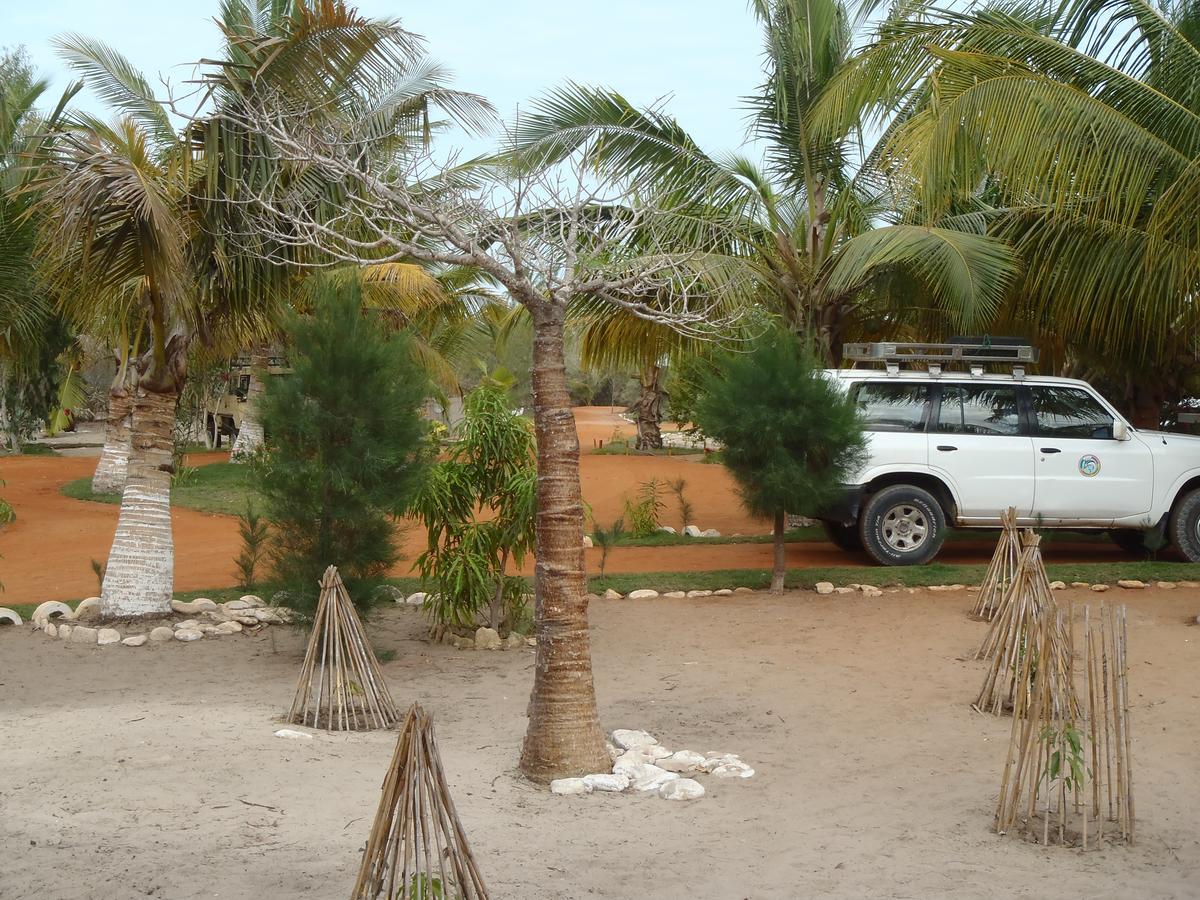 Hotel Chez Laurette Morombe Exterior foto