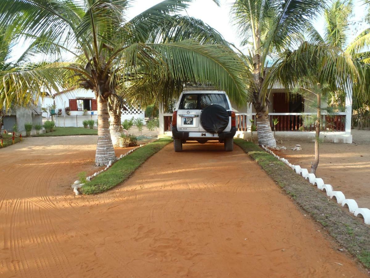 Hotel Chez Laurette Morombe Exterior foto